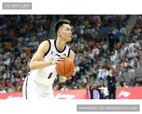 天赋兑现！朱芳雨慧眼识珠，杜锋收获冲冠关键拼图，朱芳雨和杜锋关系