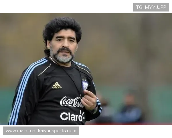 马特乌斯:马拉多纳才是真正的足球之王,足坛巨星马拉多纳 马特乌斯:马拉多纳才是真正的足球之王,足坛巨星马拉多纳